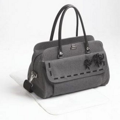 This is the Samsonite Lady With a Baby Holdall Monochrome from the Travel Maternity Items range - click here for full details.