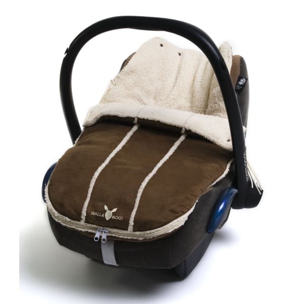 Wallaboo Newborn Footmuff Chocolate - click here for full details.